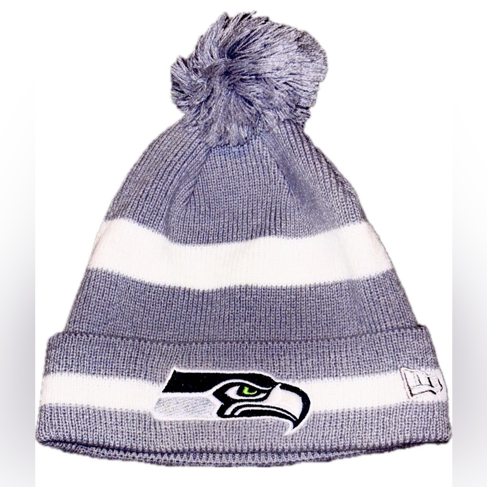 Seattle Seahawks Super Bowl XLVIIIi New Era Cuffed Pom Knit Beanie.OSFM/Unisex